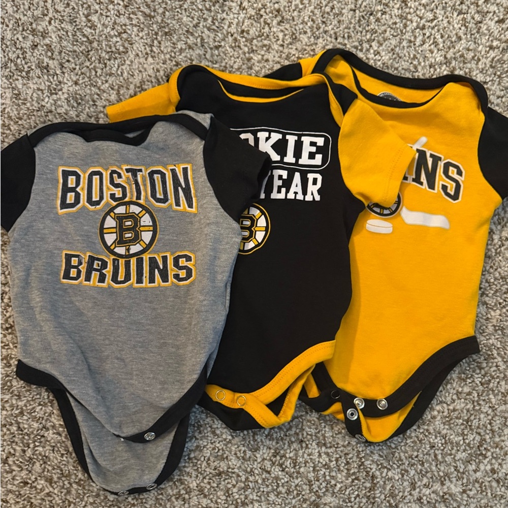 Boston Bruins Baby Onesies Set - NFL Official